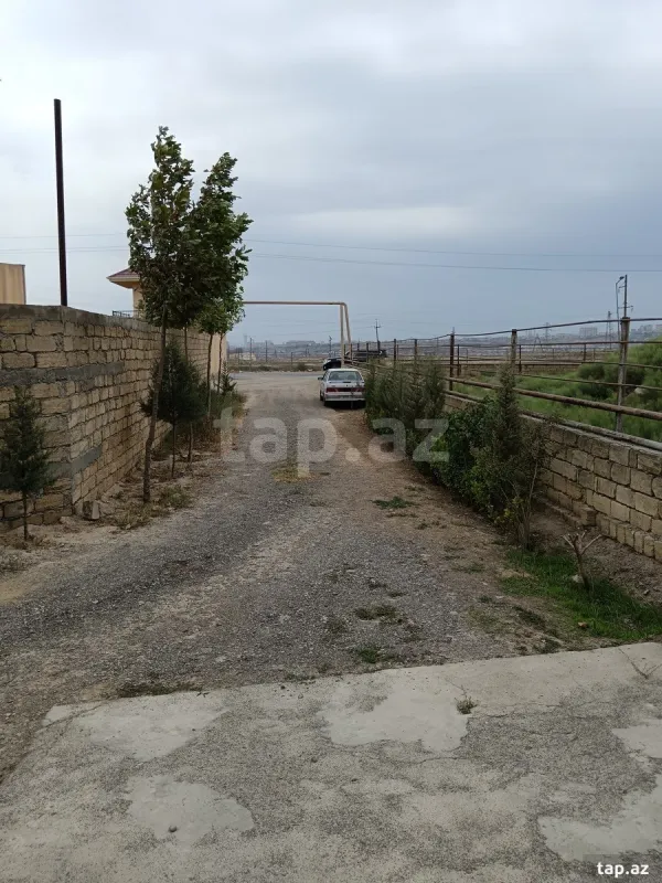 Satılır 5 otaqlı həyət evi