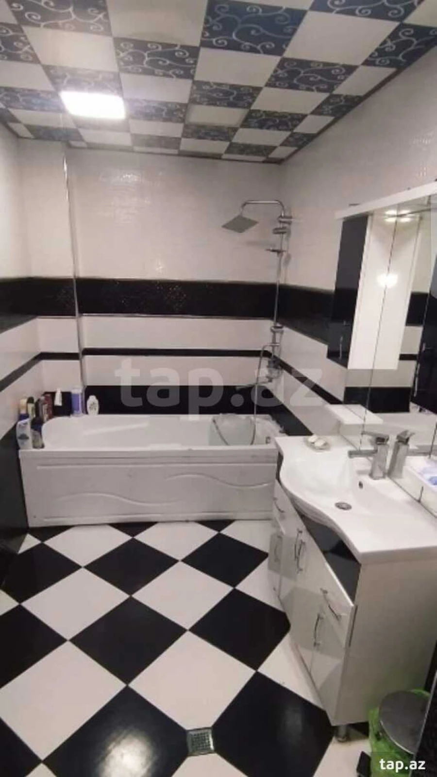 Satılır 3 otaqlı həyət evi