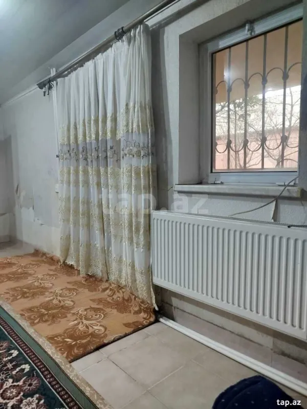 Kirayə verilir 3 otaqlı həyət evi