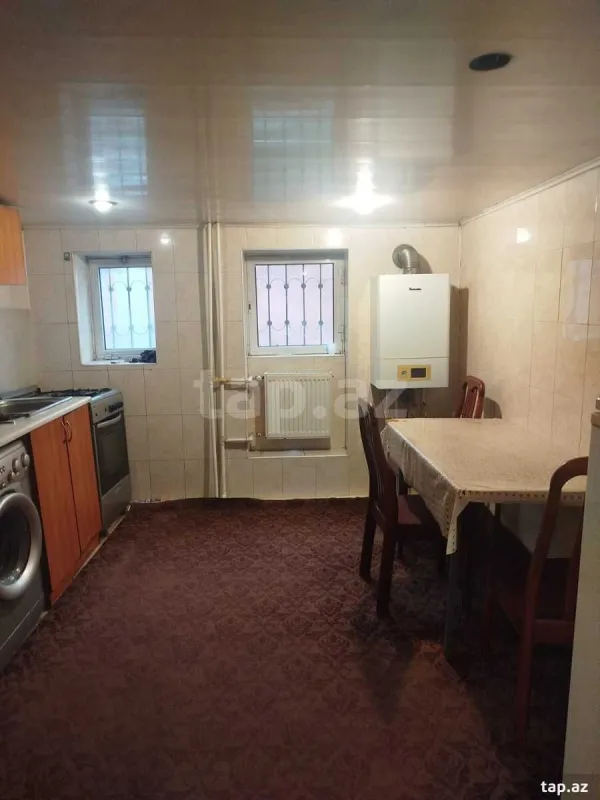 Kirayə verilir 3 otaqlı həyət evi