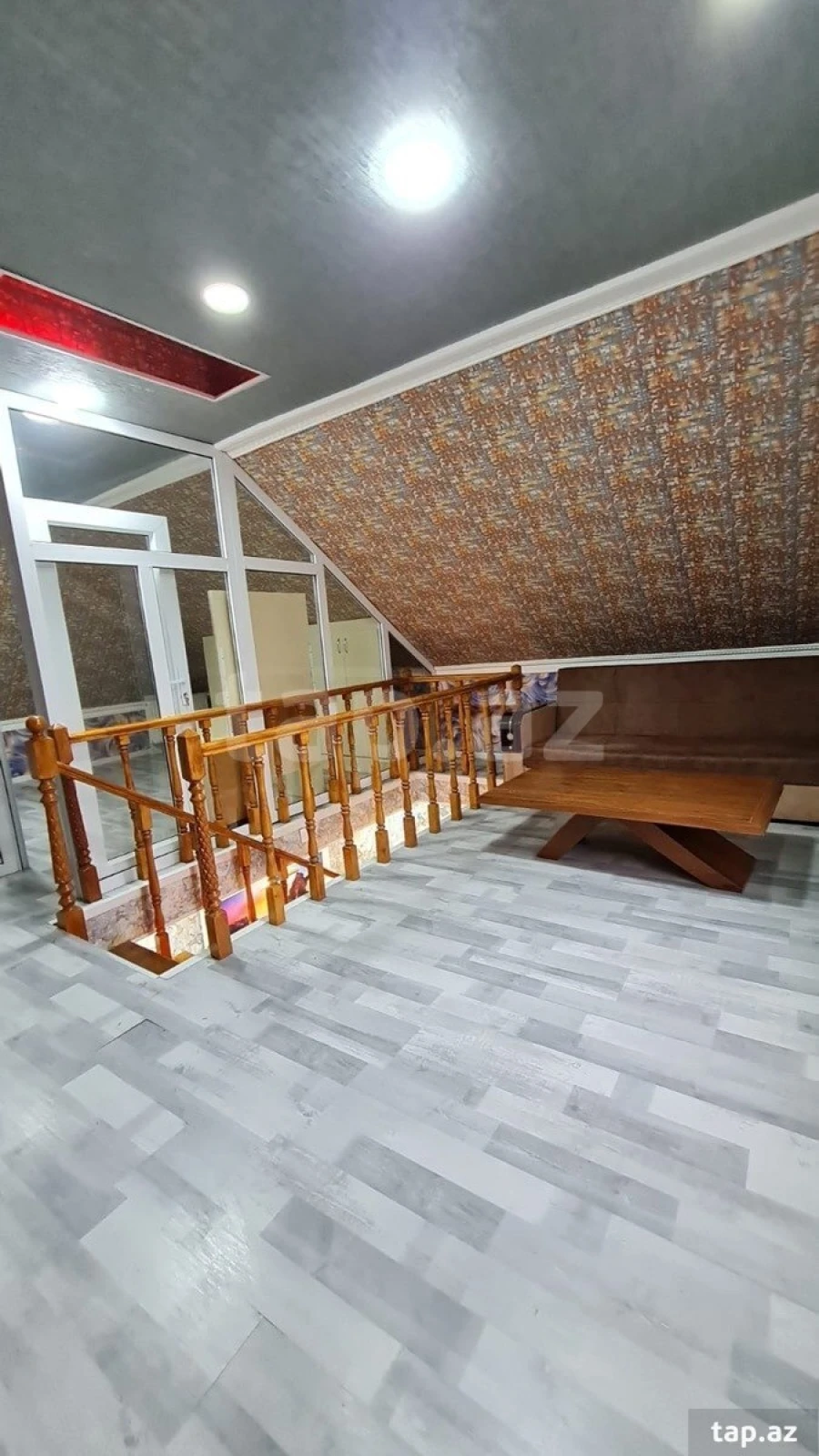 Satılır 4 otaqlı yeni tikili 110 m²