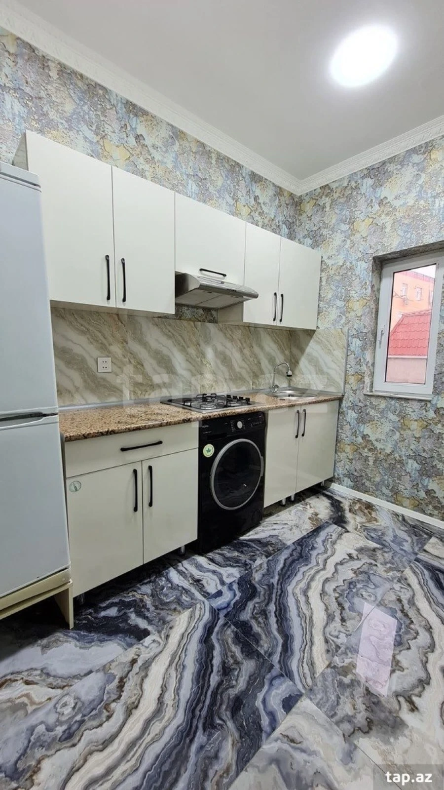 Satılır 4 otaqlı yeni tikili 110 m²