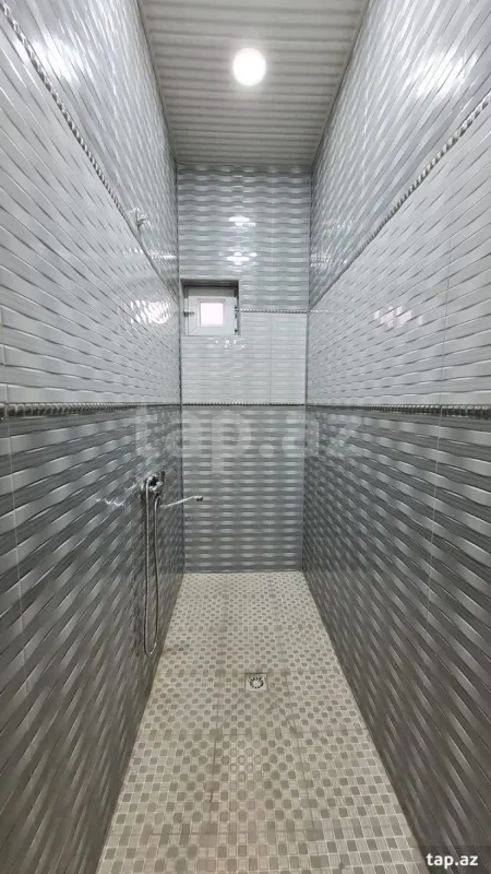 Satılır 4 otaqlı yeni tikili 110 m²