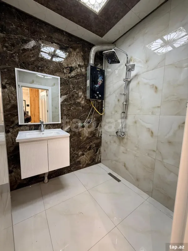 Satılır 3 otaqlı mənzil 82 m²