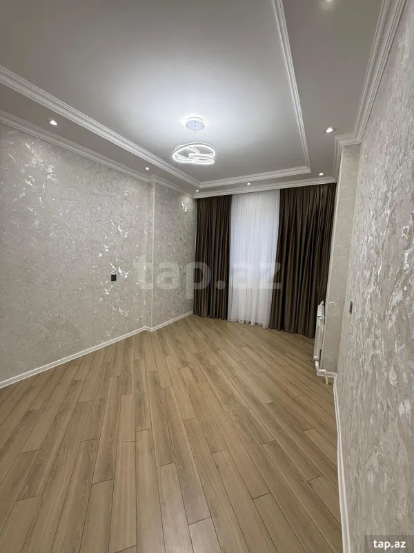 Satılır 3 otaqlı mənzil 82 m²