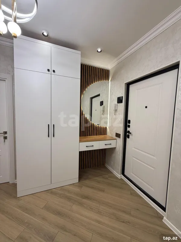 Satılır 3 otaqlı mənzil 82 m²