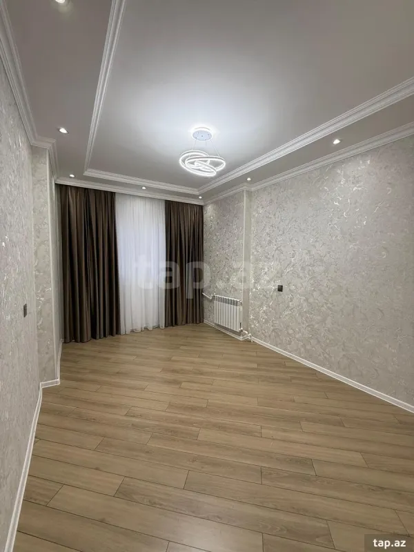 Satılır 3 otaqlı mənzil 82 m²