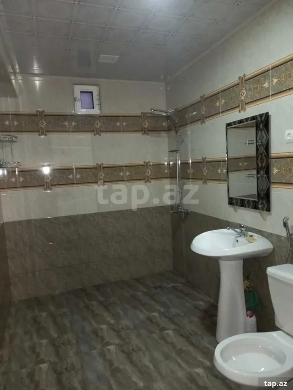 Kirayə verilir 2 otaqlı yeni tikili 70 m²