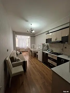 Kirayə verilir 3 otaqlı yeni tikili 80 m²