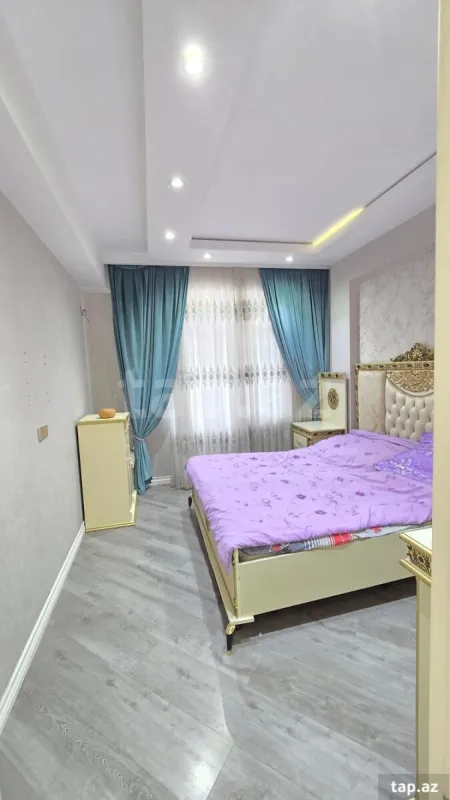 Satılır 3 otaqlı yeni tikili 125 m²