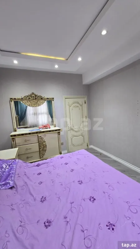 Satılır 3 otaqlı yeni tikili 125 m²