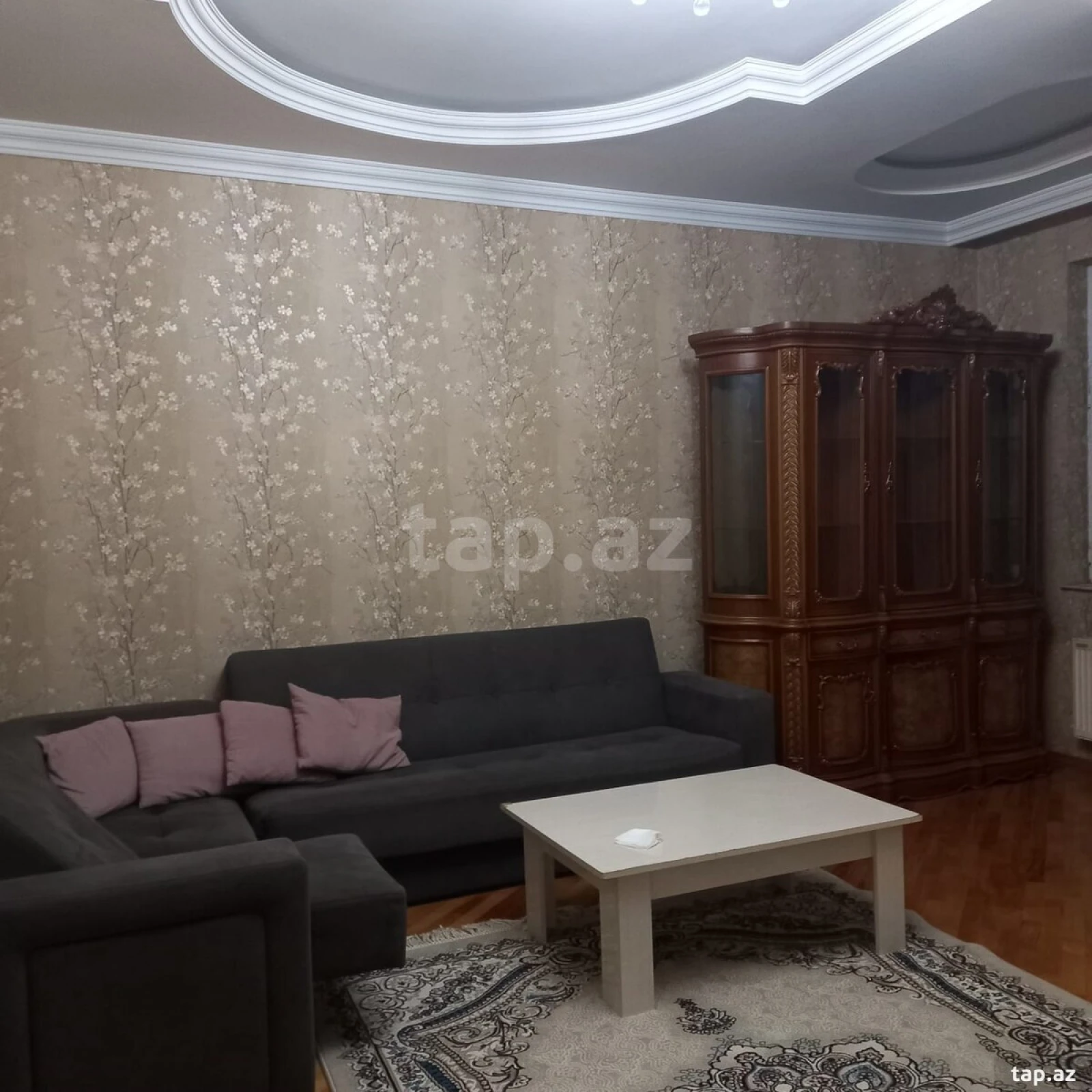 Kirayə verilir 2 otaqlı yeni tikili 95 m²