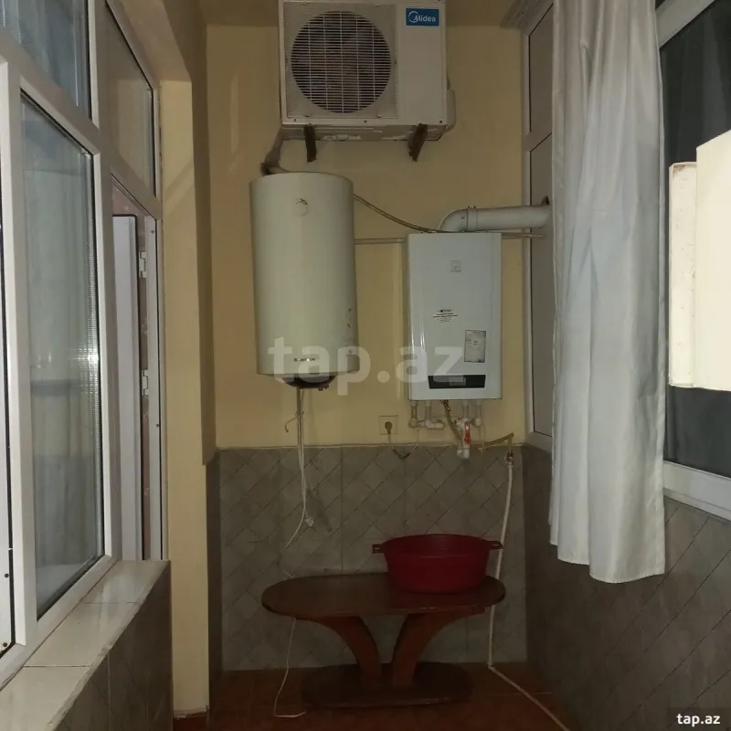 Kirayə verilir 2 otaqlı yeni tikili 95 m²