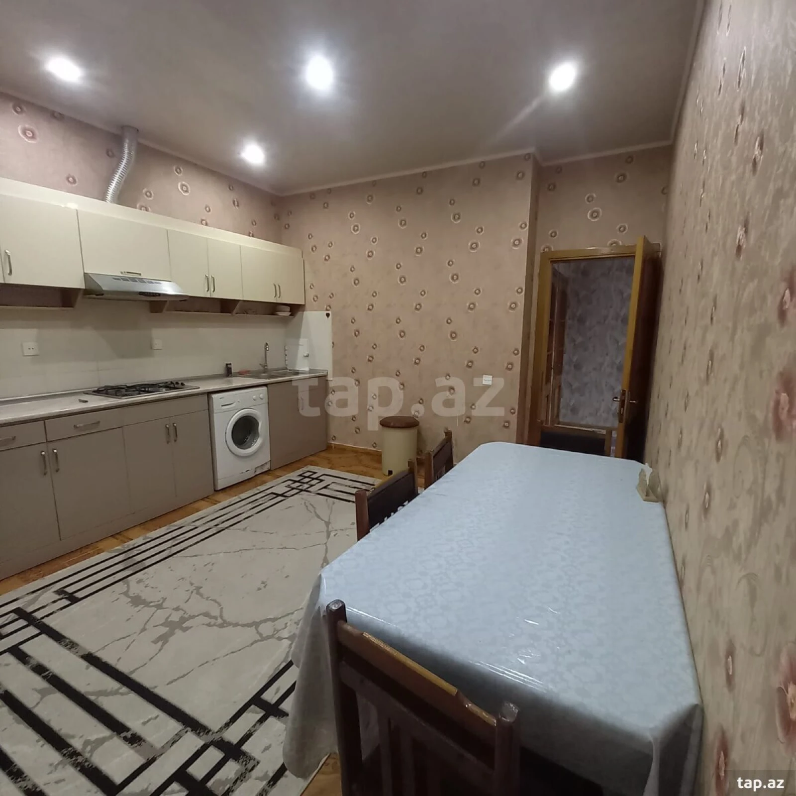 Kirayə verilir 2 otaqlı yeni tikili 95 m²