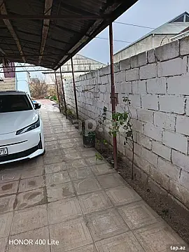 Satılır 8 otaqlı həyət evi