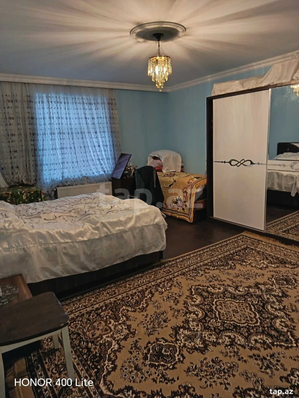 Satılır 8 otaqlı həyət evi