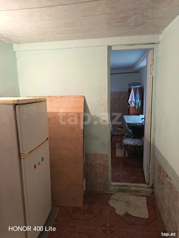 Satılır 8 otaqlı həyət evi