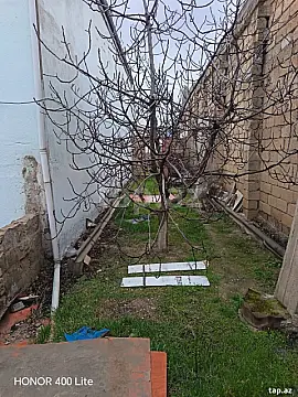 Satılır 8 otaqlı həyət evi