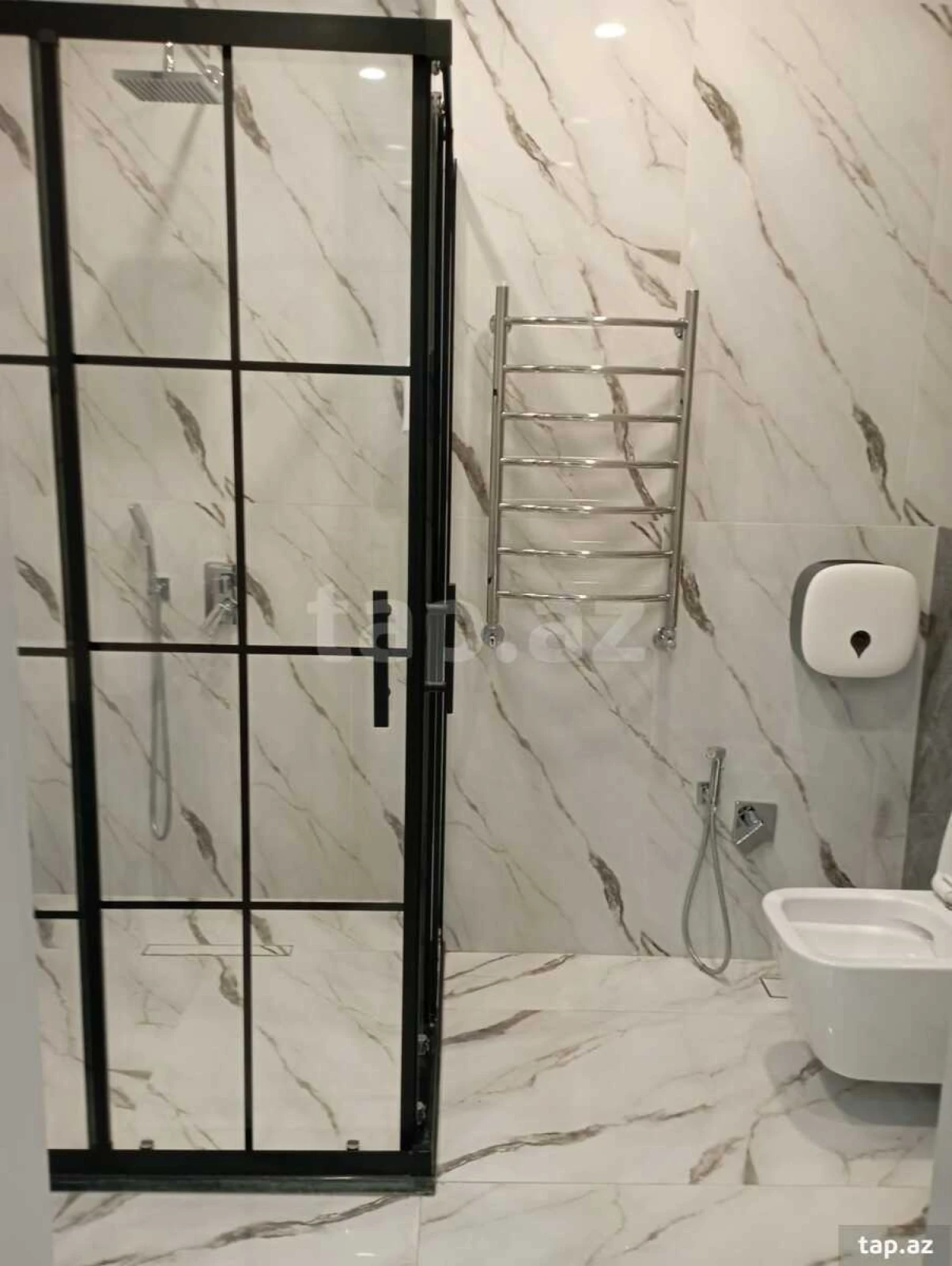 Kirayə verilir 2 otaqlı yeni tikili 80 m²