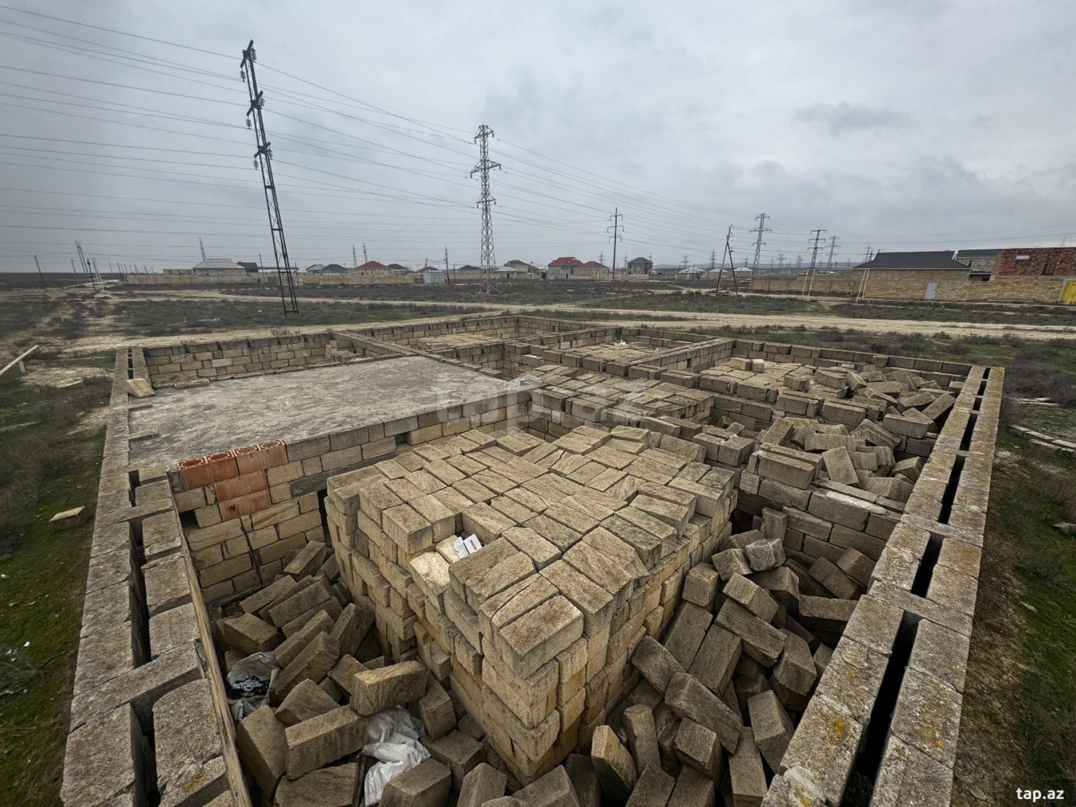 Satılır torpaq sahəsi