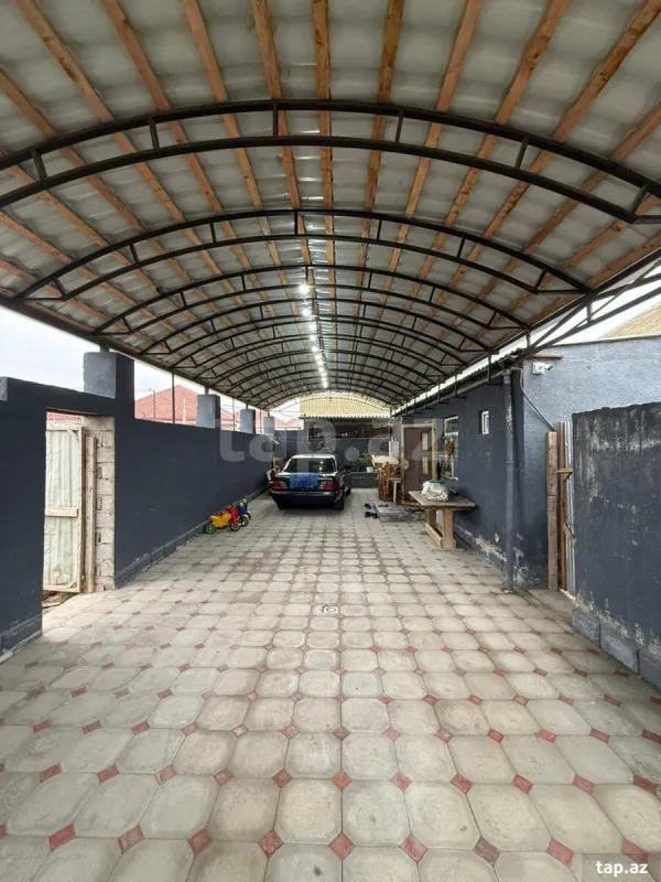 Satılır 4 otaqlı həyət evi