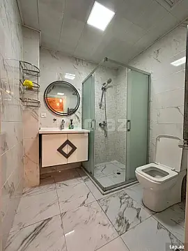 Kirayə verilir 2 otaqlı yeni tikili 80 m²