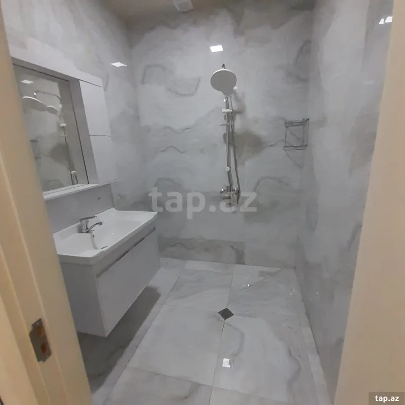 Satılır 2 otaqlı yeni tikili 50 m²