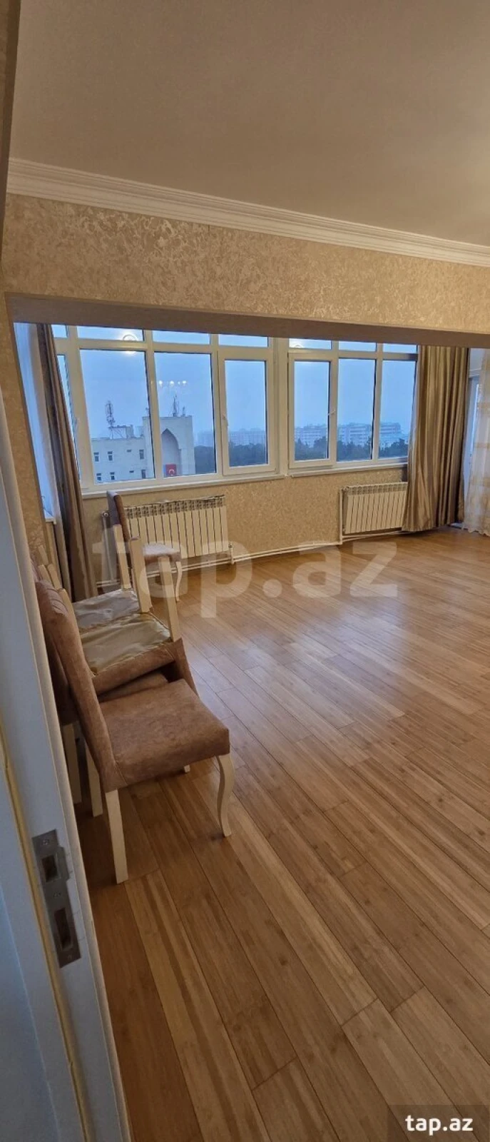 Kirayə verilir 2 otaqlı mənzil 65 m²