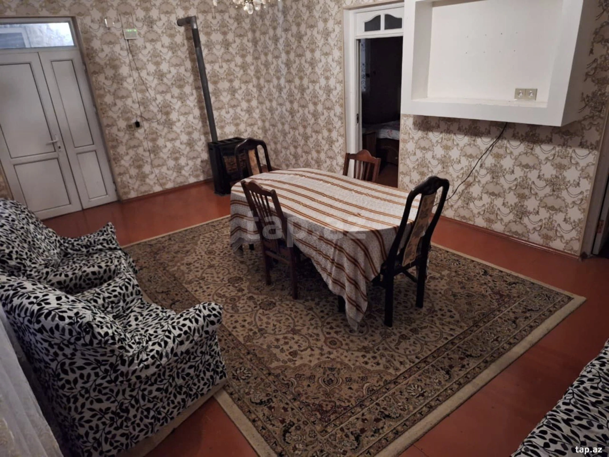 Kirayə verilir 3 otaqlı yeni tikili 90 m²