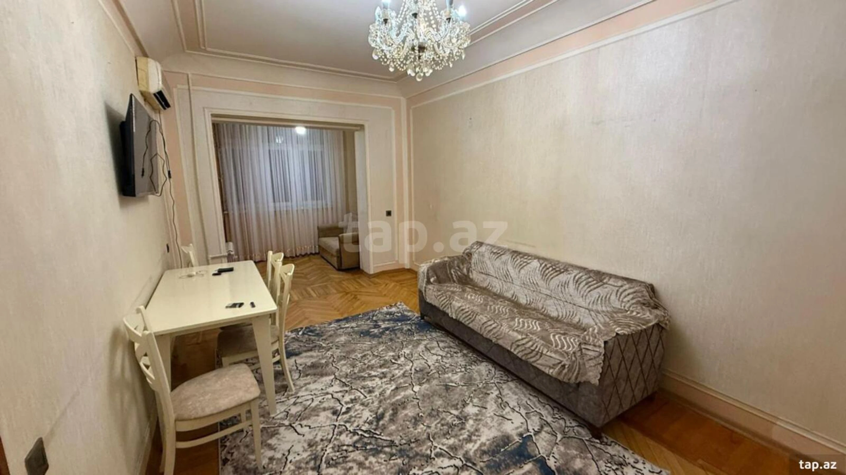 Kirayə verilir 2 otaqlı mənzil 60 m²