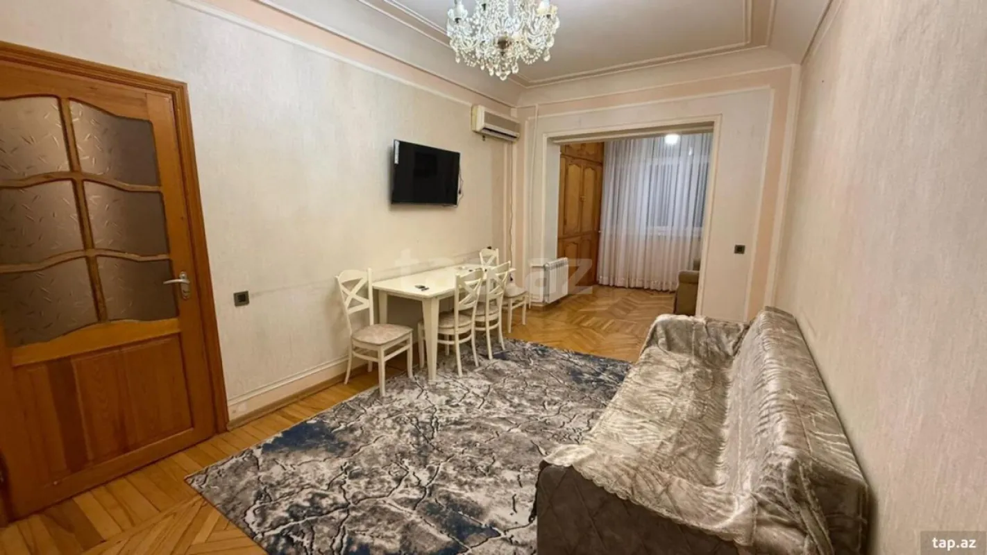 Kirayə verilir 2 otaqlı mənzil 60 m²