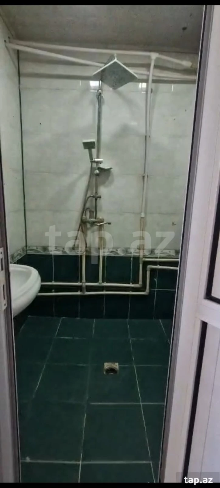 Satılır 4 otaqlı mənzil 80 m²