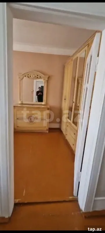 Satılır 4 otaqlı mənzil 80 m²