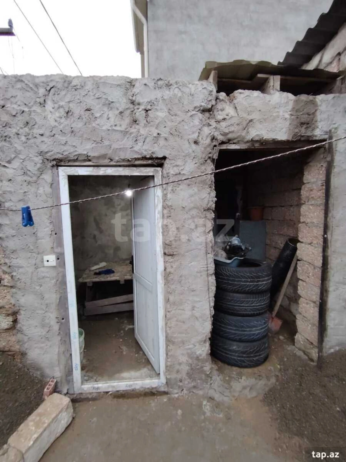 Satılır 3 otaqlı həyət evi