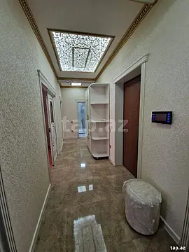 Kirayə verilir 3 otaqlı yeni tikili 122 m²