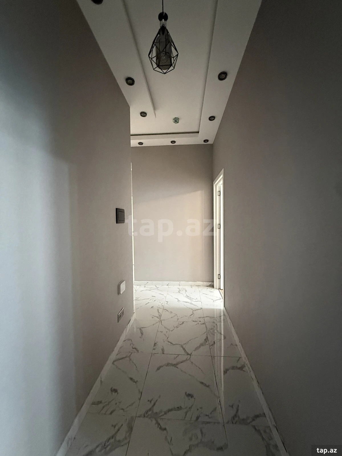 Satılır 3 otaqlı yeni tikili 96 m²