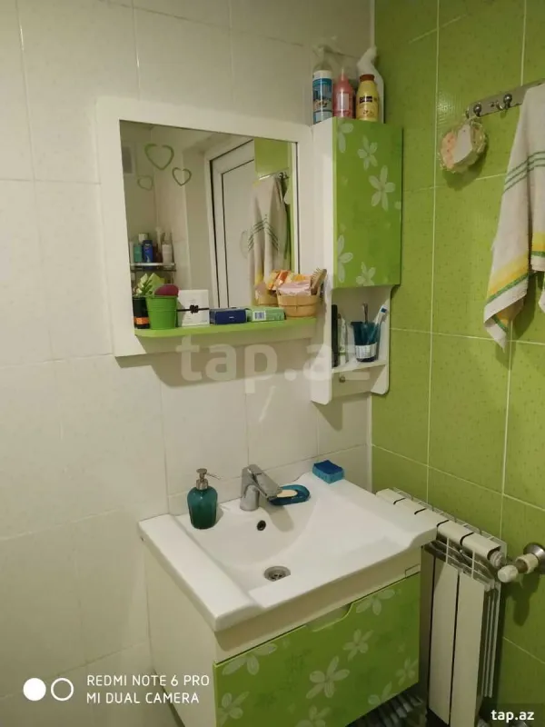 Satılır 5 otaqlı həyət evi