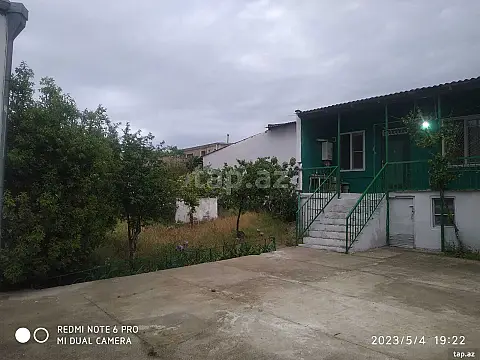 Satılır 5 otaqlı həyət evi