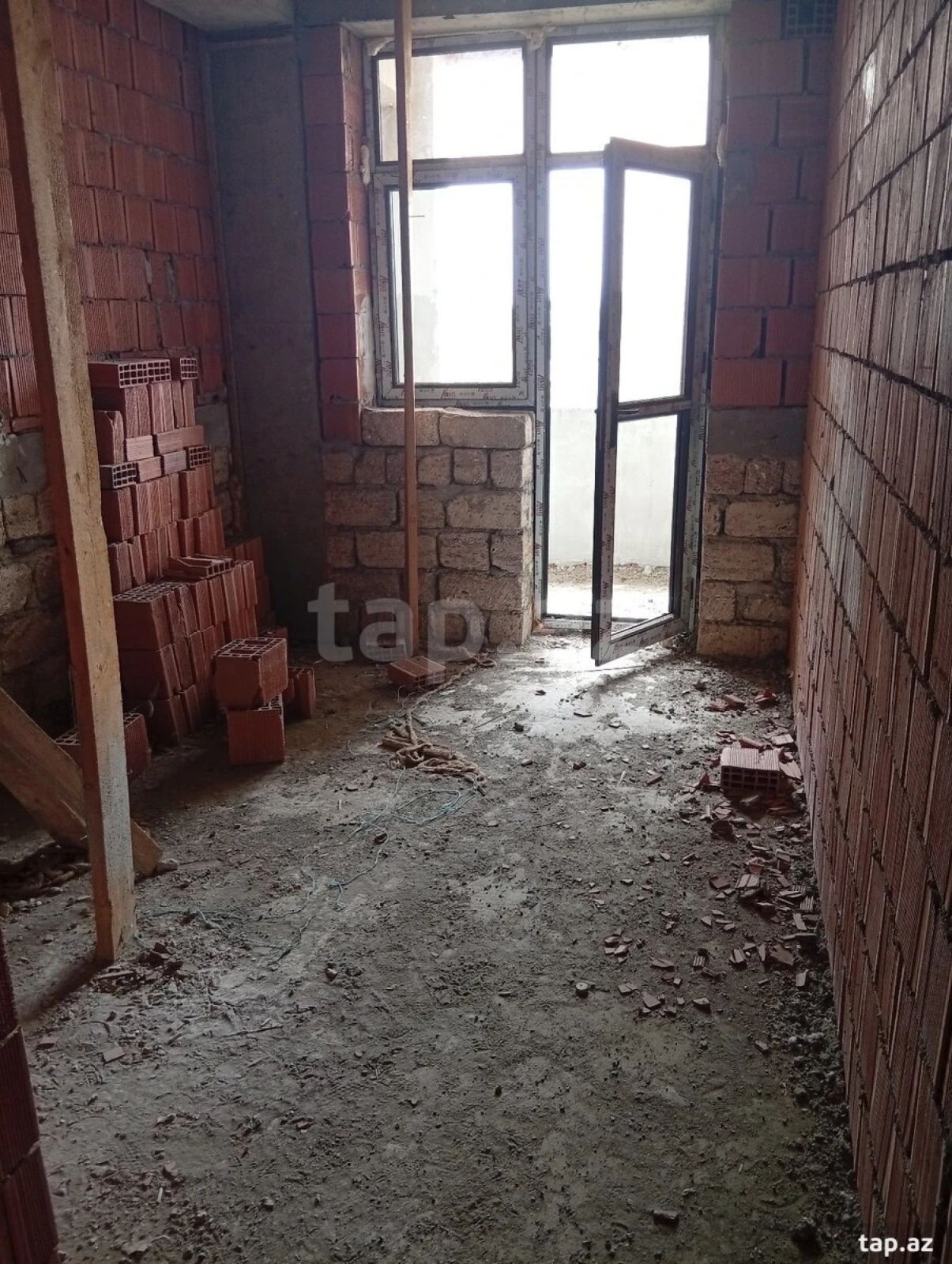 Satılır 3 otaqlı yeni tikili 68 m²