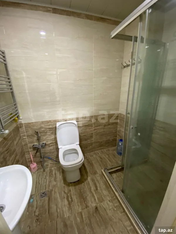 Kirayə verilir 2 otaqlı yeni tikili 50 m²