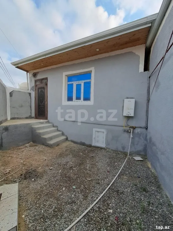 Satılır 3 otaqlı həyət evi