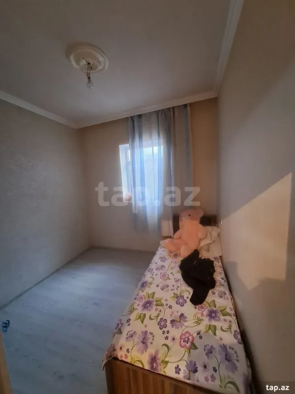 Satılır 3 otaqlı həyət evi