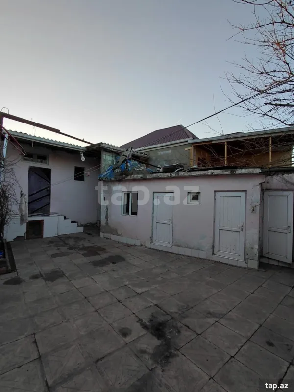 Satılır 4 otaqlı həyət evi