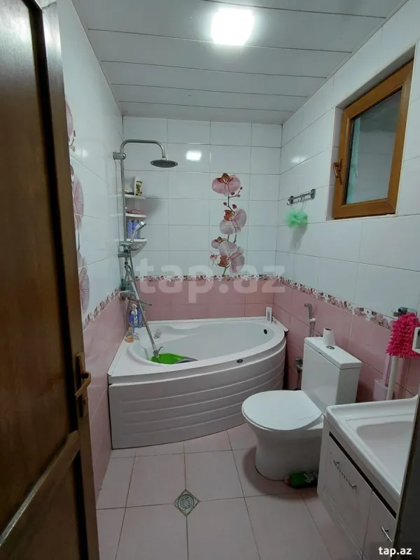 Satılır 4 otaqlı həyət evi