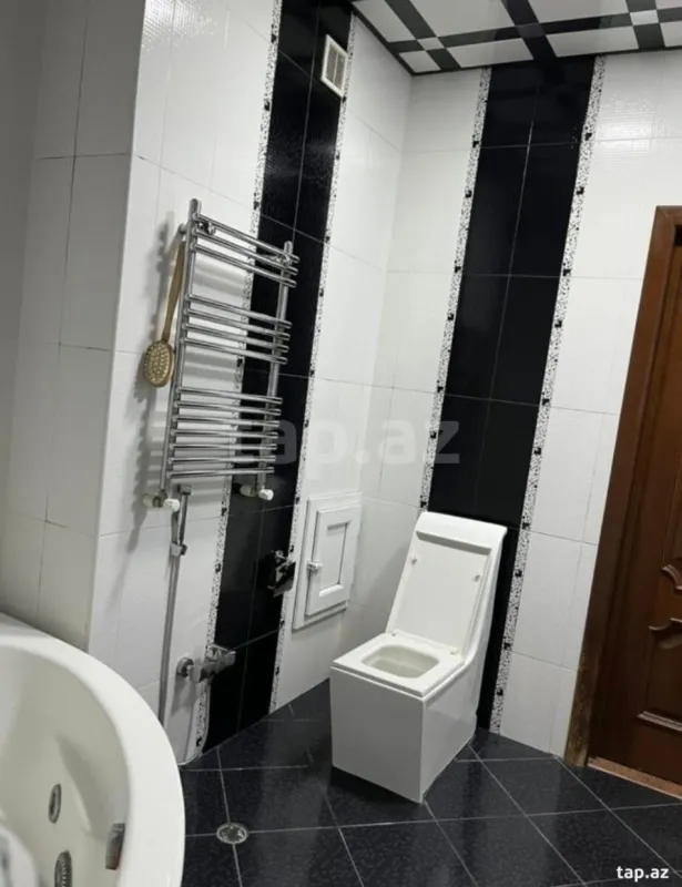 Satılır 3 otaqlı yeni tikili 126 m²