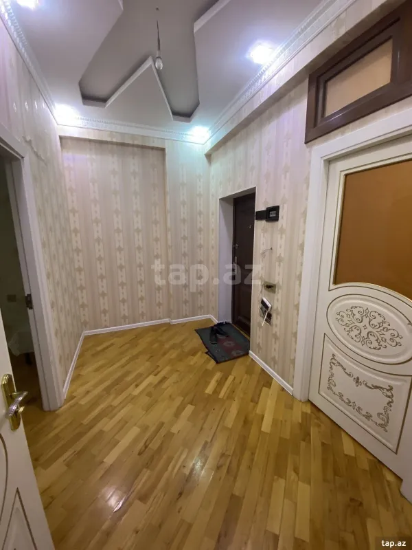 Kirayə verilir 3 otaqlı yeni tikili 70 m²