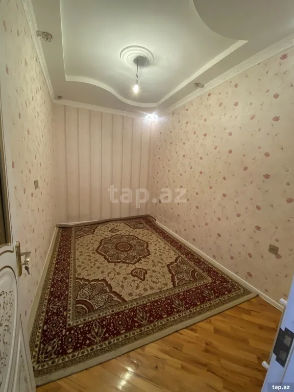 Kirayə verilir 3 otaqlı yeni tikili 70 m²
