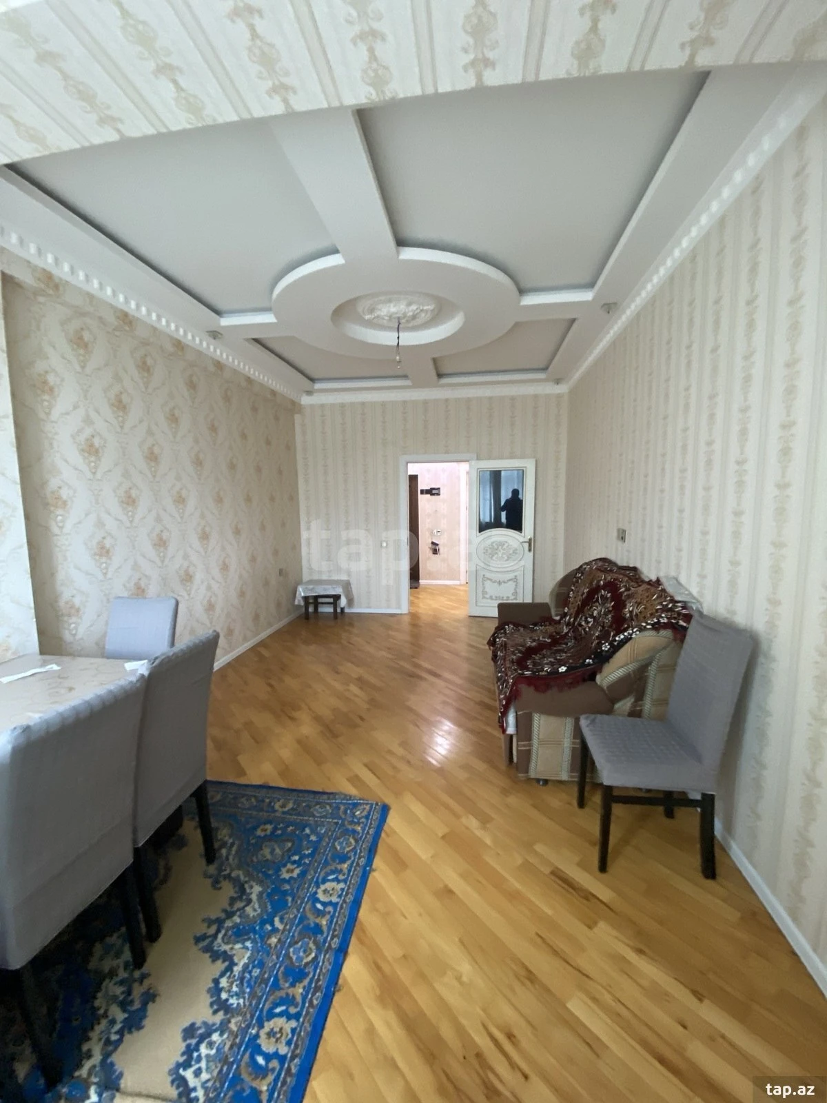 Kirayə verilir 3 otaqlı yeni tikili 70 m²