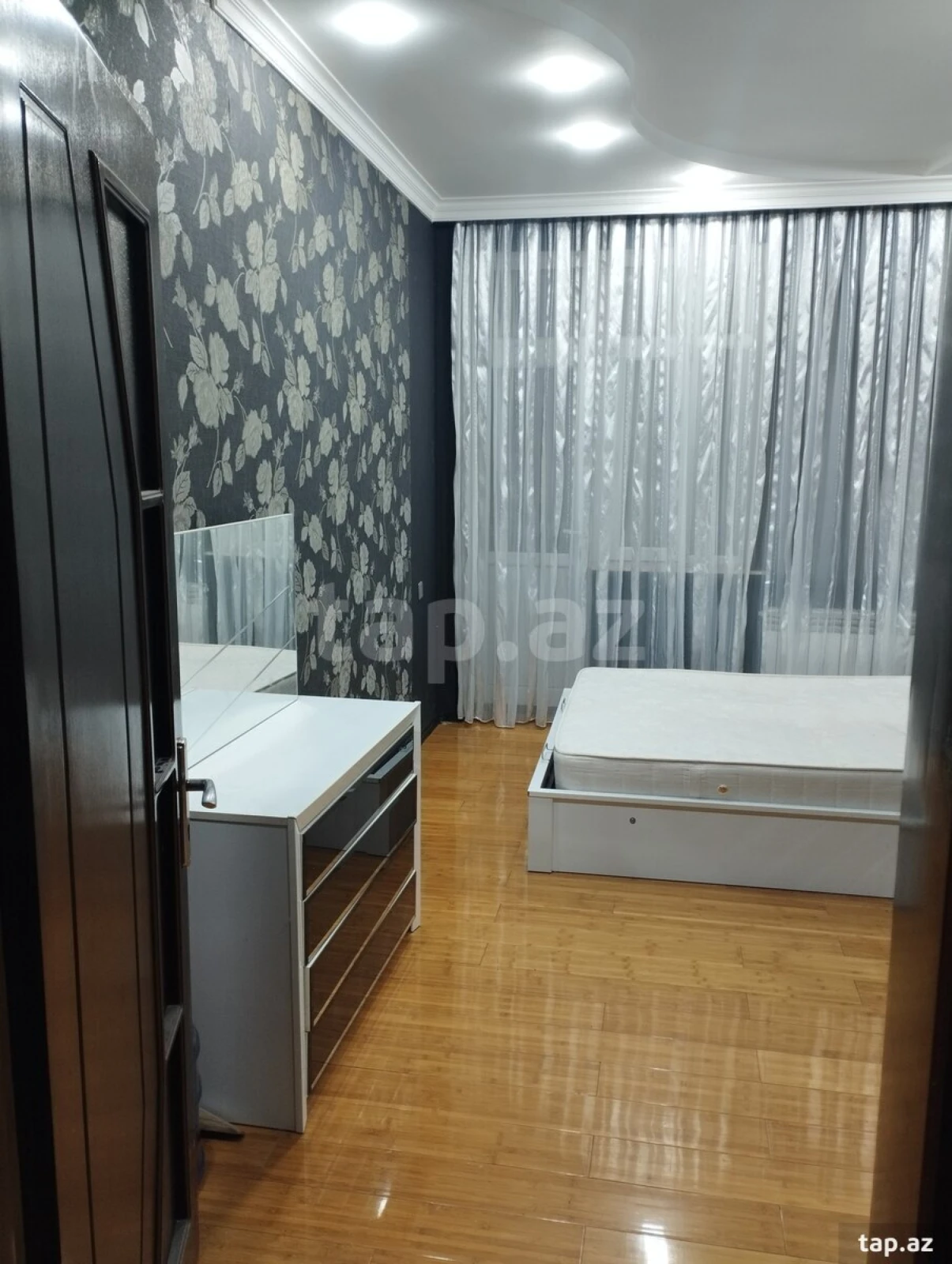 Satılır 3 otaqlı yeni tikili 117 m²