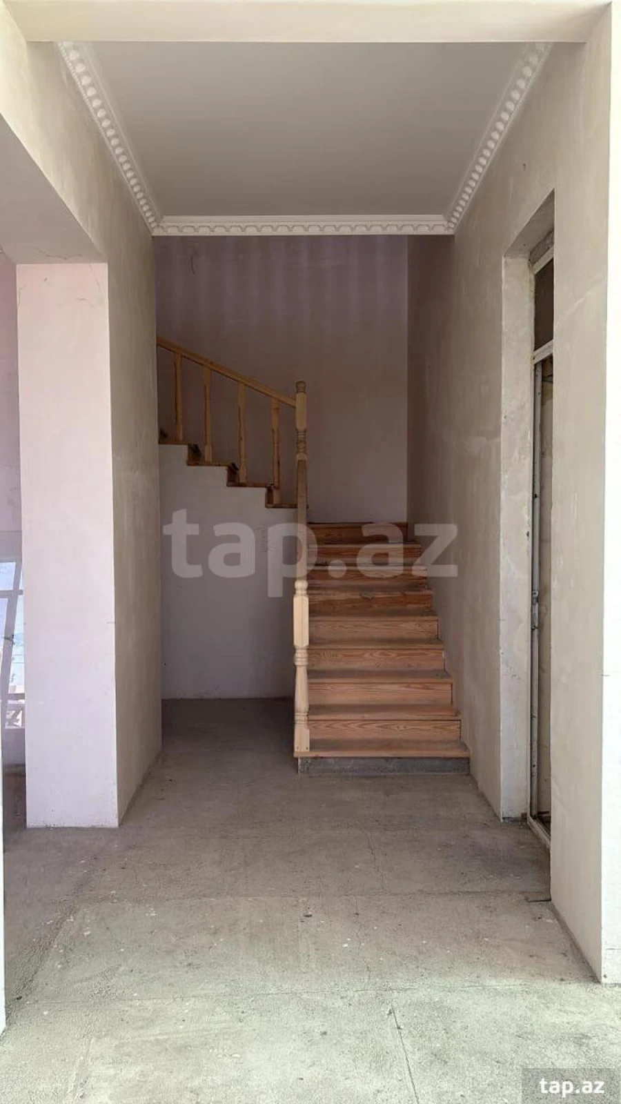 Satılır 5 otaqlı həyət evi